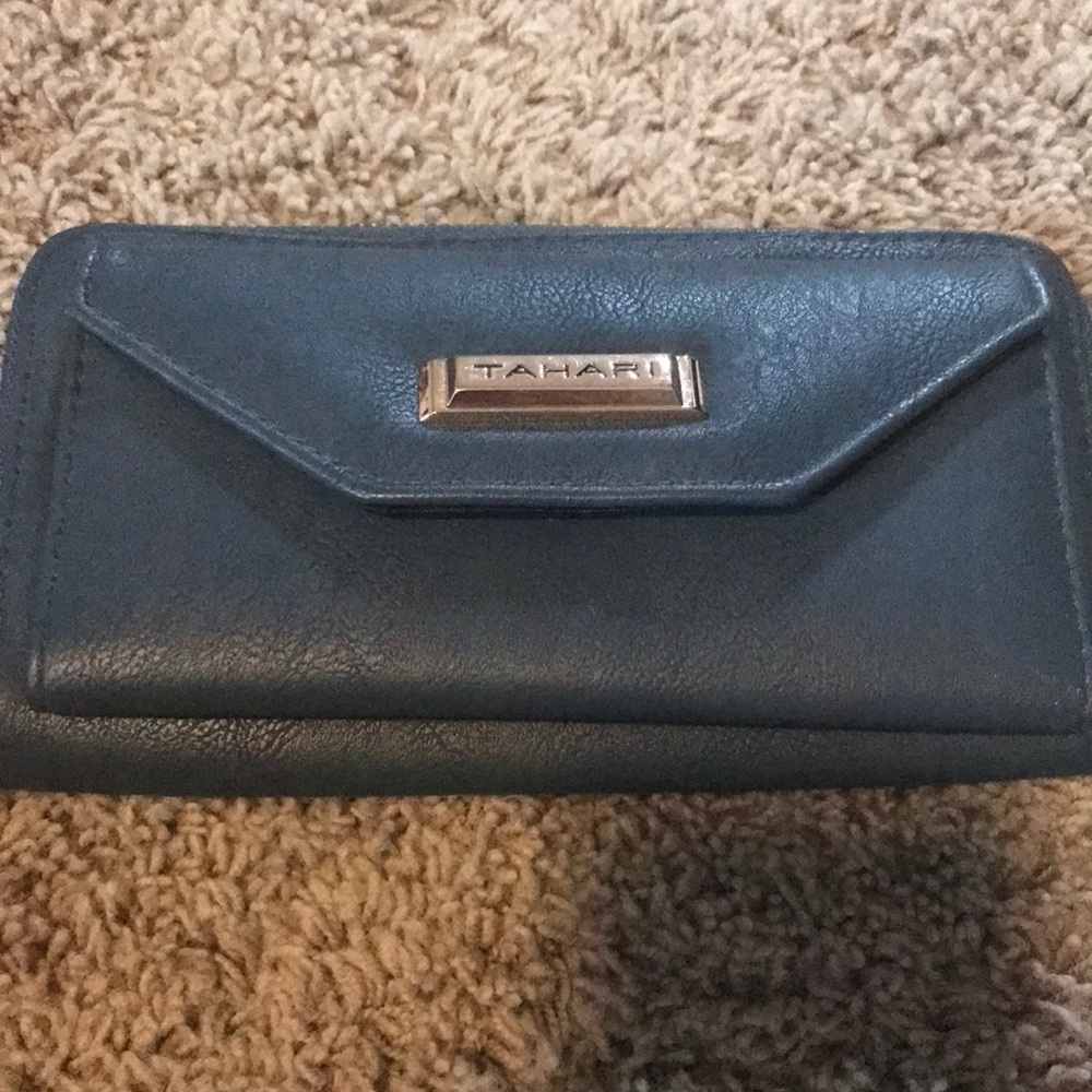 Tahiti wrist wallet